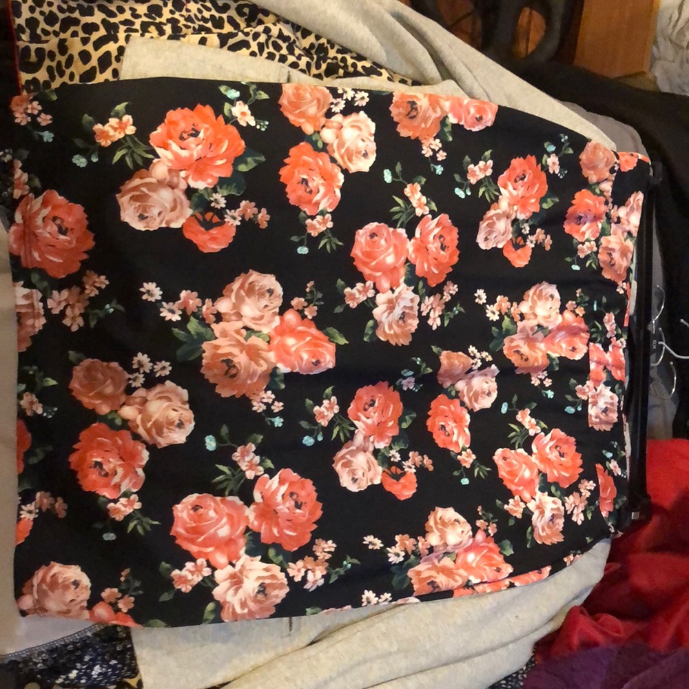 Skirt!